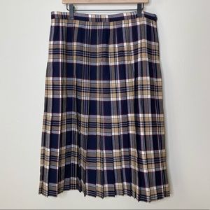 Scottish Wool Shop Bermuda Pleated Skirt